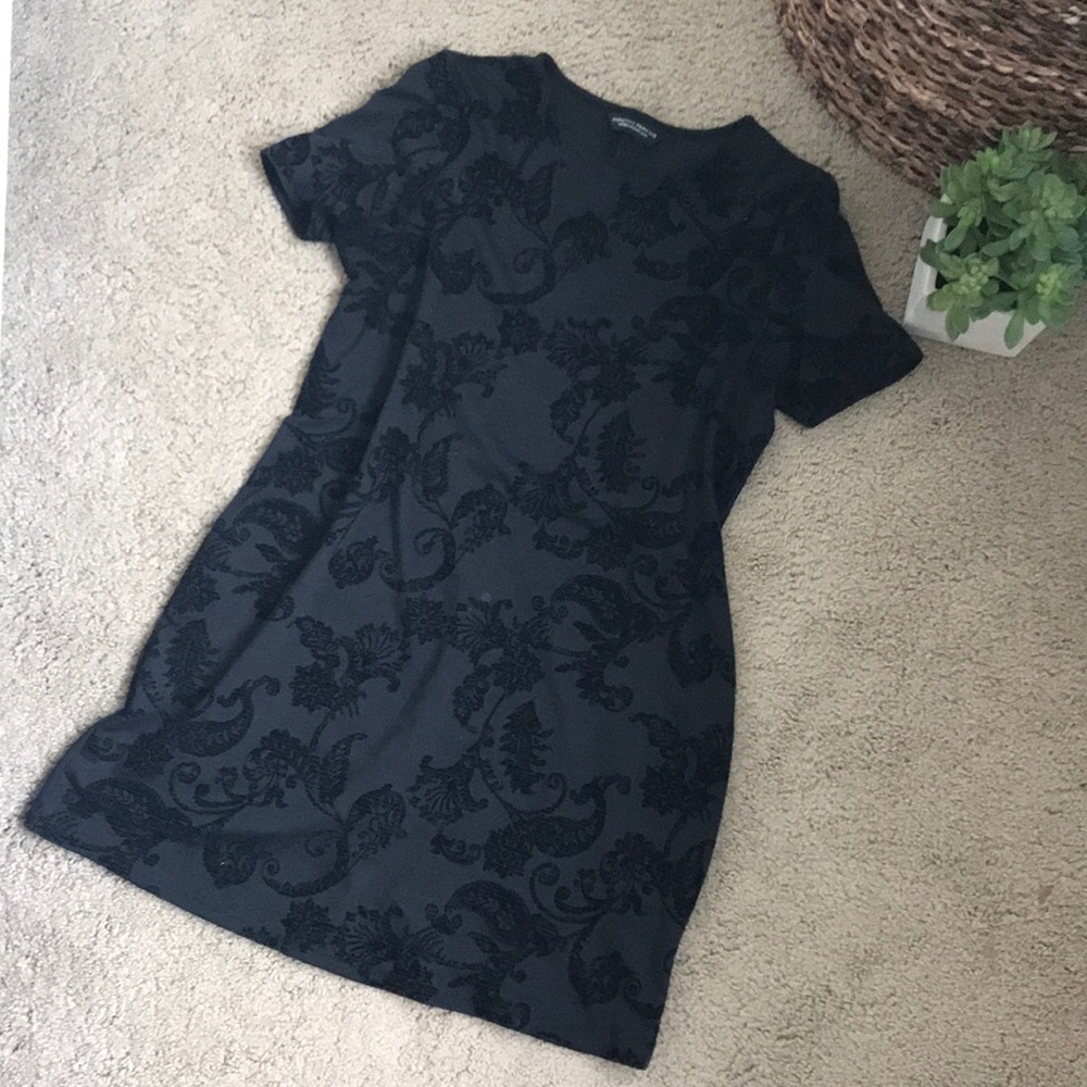Dorothy Perkins Velvet Detail Shift Dress